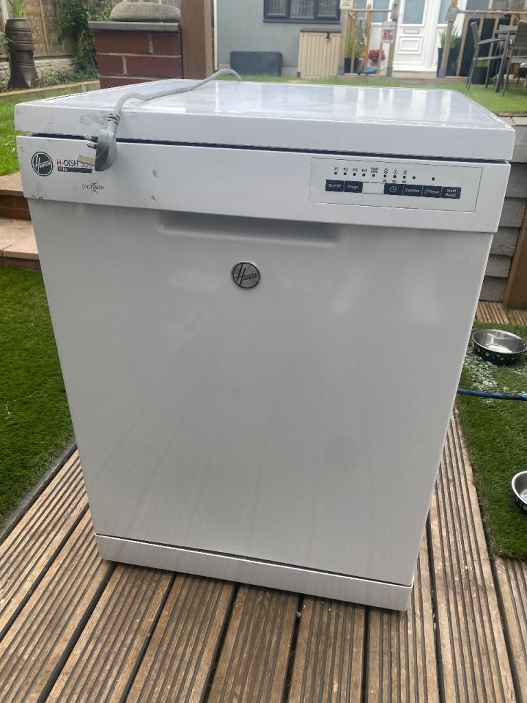 Oven and dishwasher 