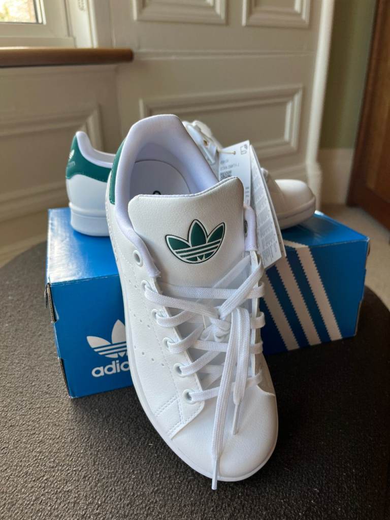 New Adidas Trainers Girls/Women