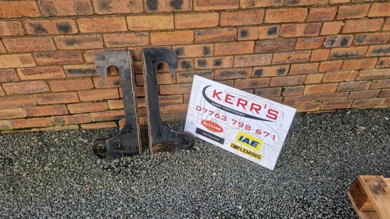 Newholland telehandler loader attachment brackets tractor 