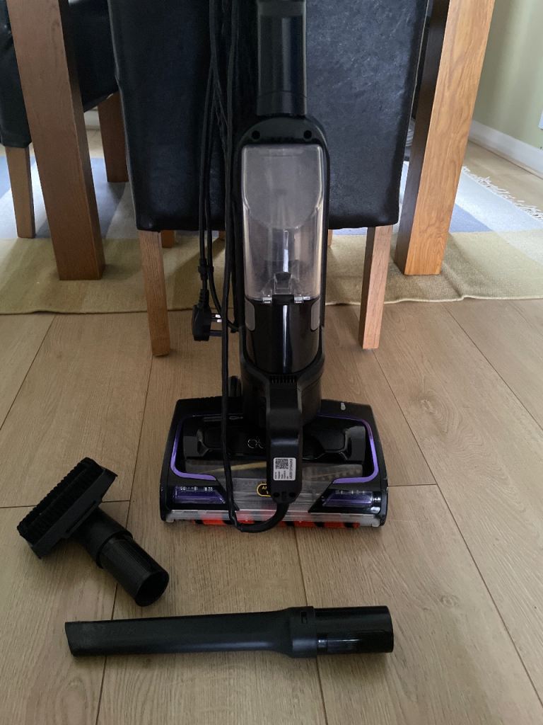 Shark corded vacuum cleaner