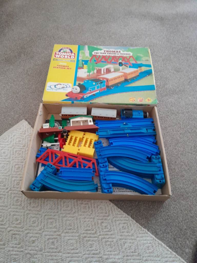 Vintage Tomy Tomicar Thomas Train Station set