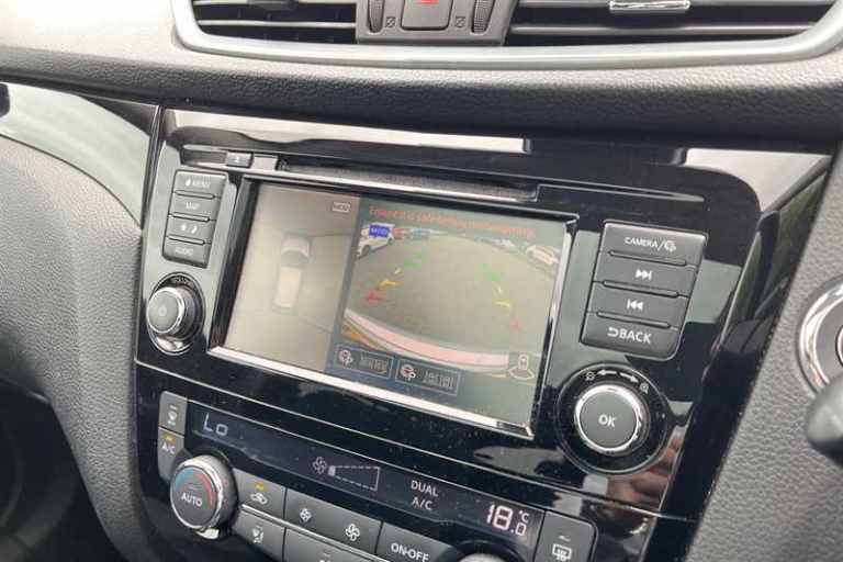 2020 Nissan Qashqai 1.3 DIG-T N-Connecta SUV 5dr Petrol Manual Euro 6 (s/s) (140 ps) SUV Petrol M...