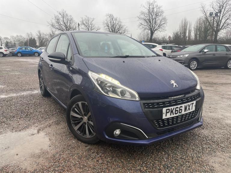 2016 Peugeot 208 1.2 PureTech XS White Hatchback 5dr Petrol Manual Euro 6 (82 ps) HATCHBACK Petro...