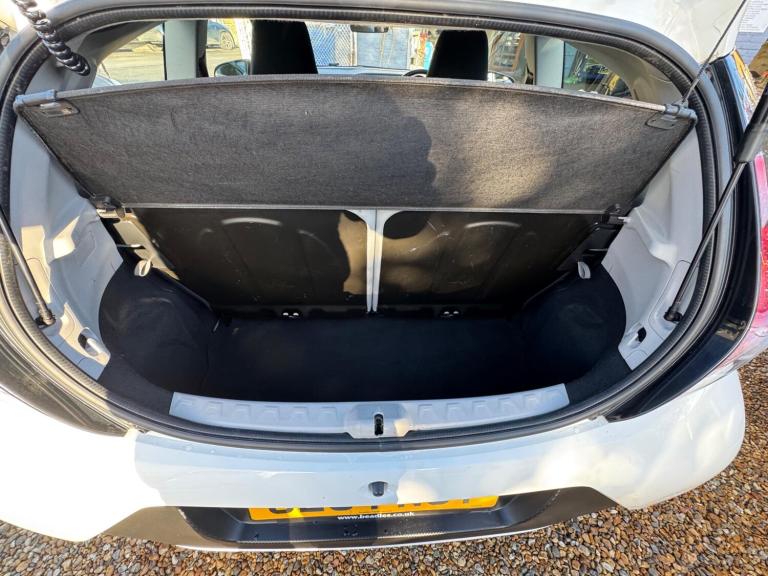 2014 Toyota AYGO 1.0 VVT-i X-Play 3dr HATCHBACK PETROL Manual