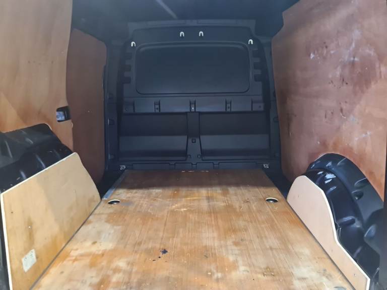 2021 Volkswagen Caddy 2.0 TDI C20 COMMERCE 75 BHP SWB Panel Van Diesel Manual
