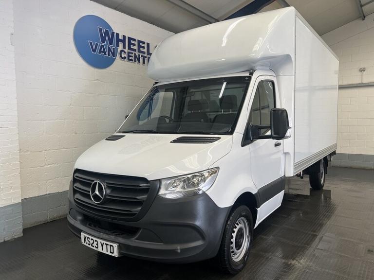 2023 Mercedes-Benz Sprinter 2.0 315 CDI Progressive Luton 2dr Diesel Manual RWD L3 Euro 6 (s/s) (...