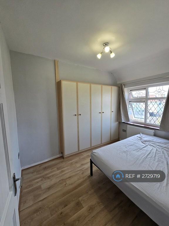 1 bedroom in Goresbrook Road, Dagenham, RM9 (#2729719)