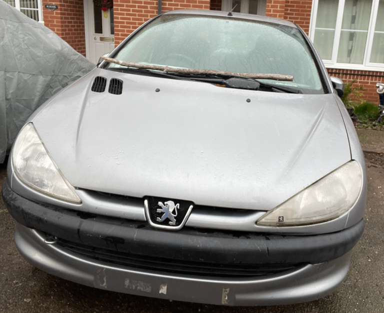 Peugeot, 206, Hatchback, 2002, Manual, 1124 (cc), 5 doors