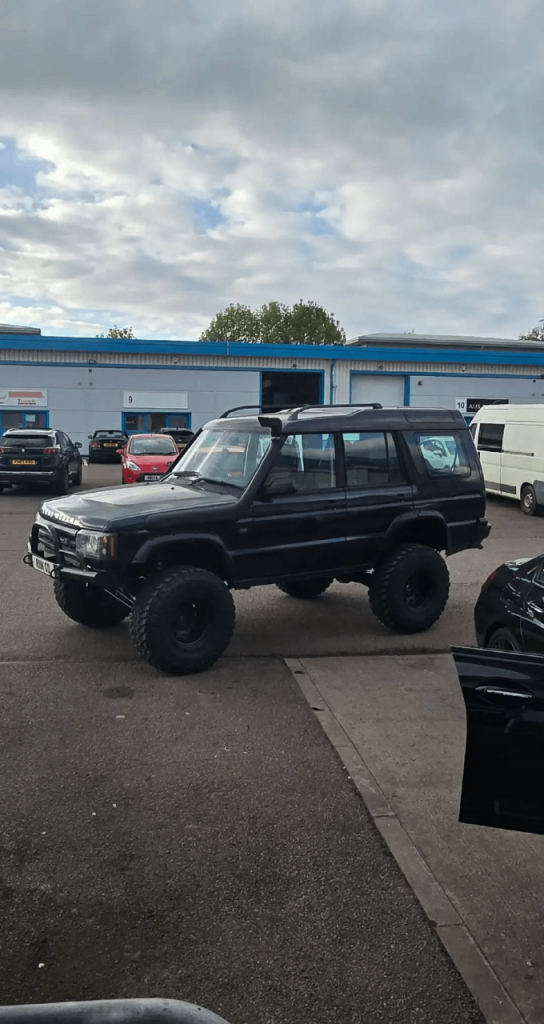 Land Rover, DISCOVERY, Estate, 2004, Manual, 2495 (cc), 5 doors