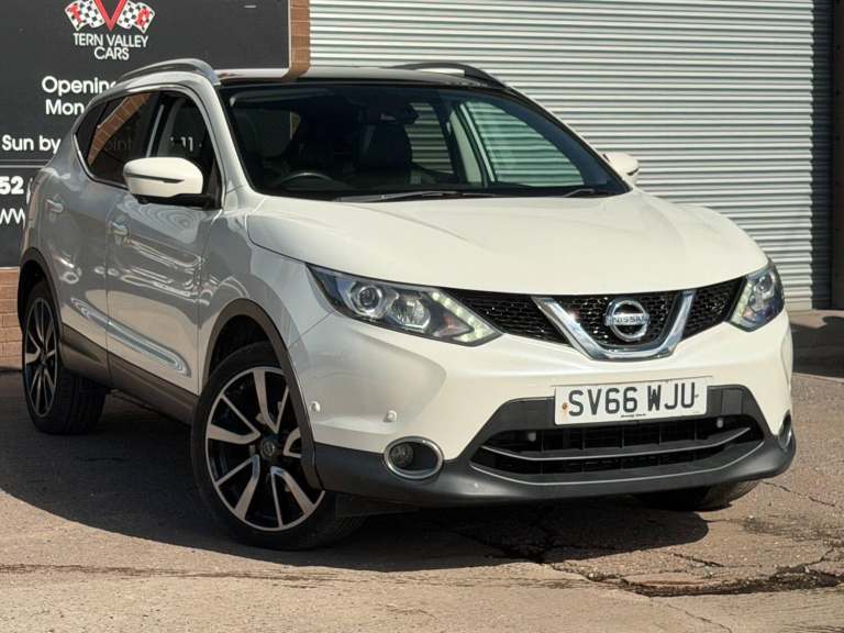 2016 Nissan Qashqai 1.5 dCi Tekna 2WD Euro 6 (s/s) 5dr HATCHBACK Diesel Manual