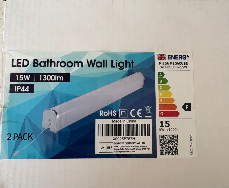 MEGA MEGACUBE 15W LED Bathroom Wall Light (2 Pack)