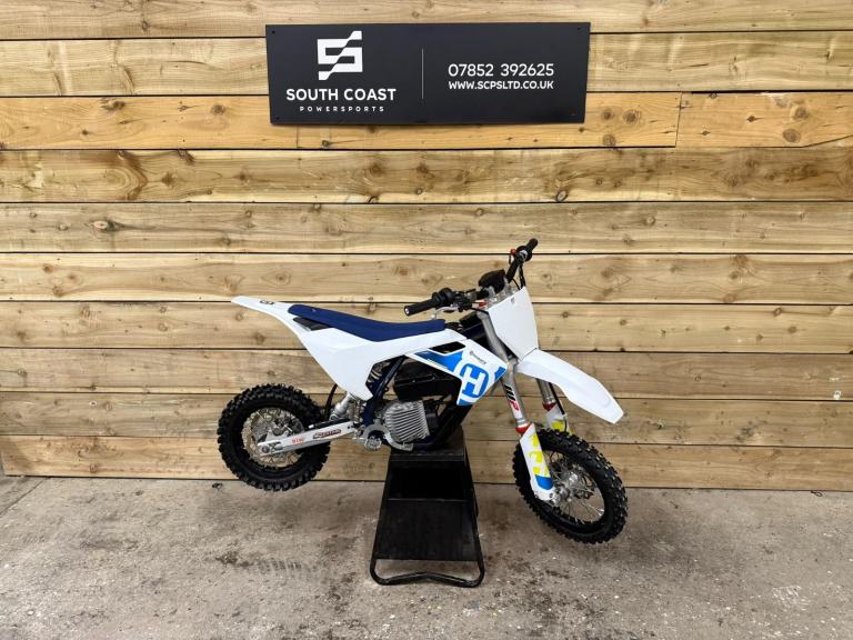 HUSQVARAN EE 5 2024 ELECTRIC MOTOCROSS BIKE TC SX 50
