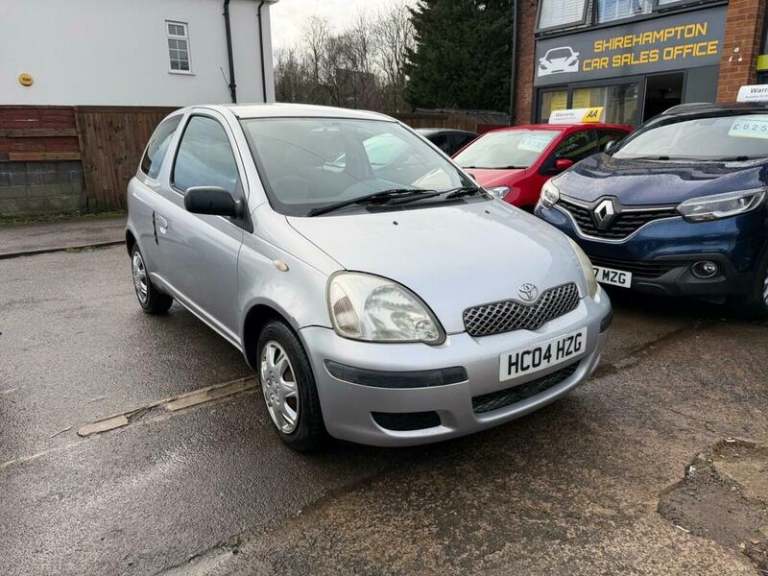 2004 Toyota Yaris 1.0 VVT-i T3 3dr HATCHBACK PETROL Manual