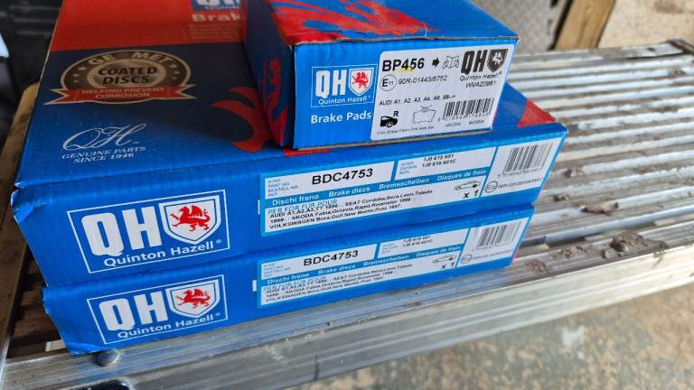 Audi A1, A3, Volkswagen, Skoda rear brake discs & pads