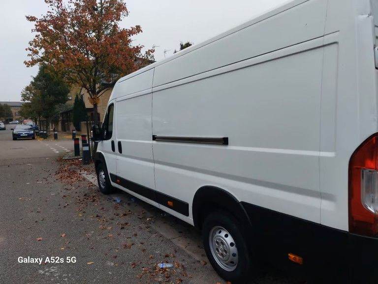 Man And Van Services in EALING from £35 🏠