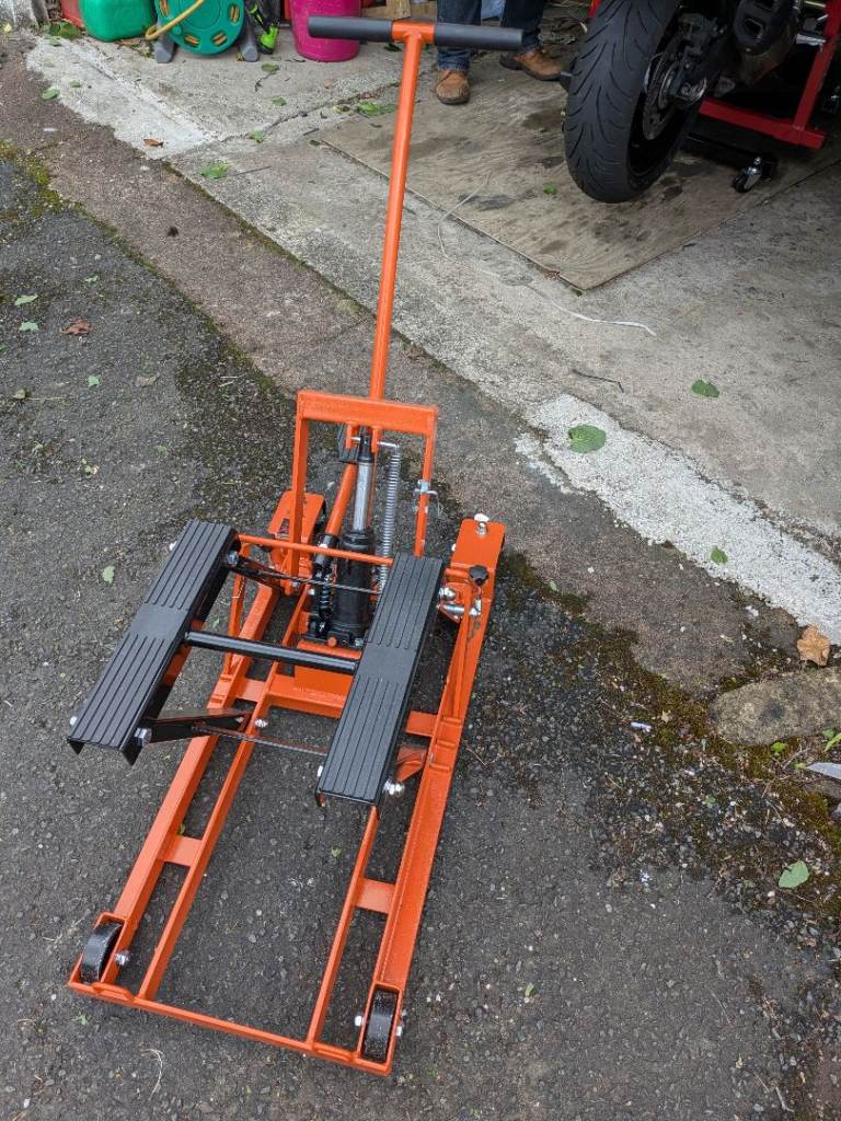 Halfords Motorcycle and ATV Jack 680 kgs