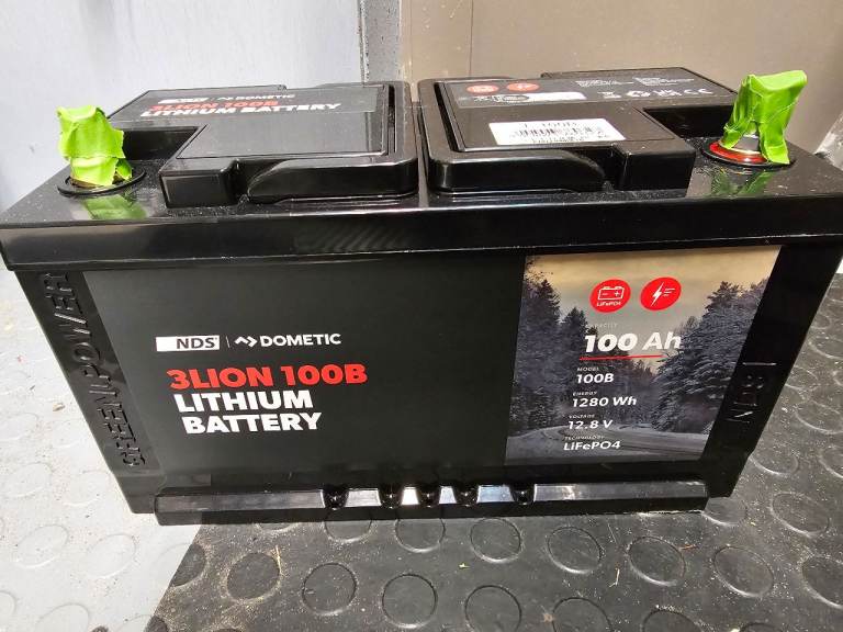 Dometic 100ah leisure battery from 2025 roller team 707 motorhome new