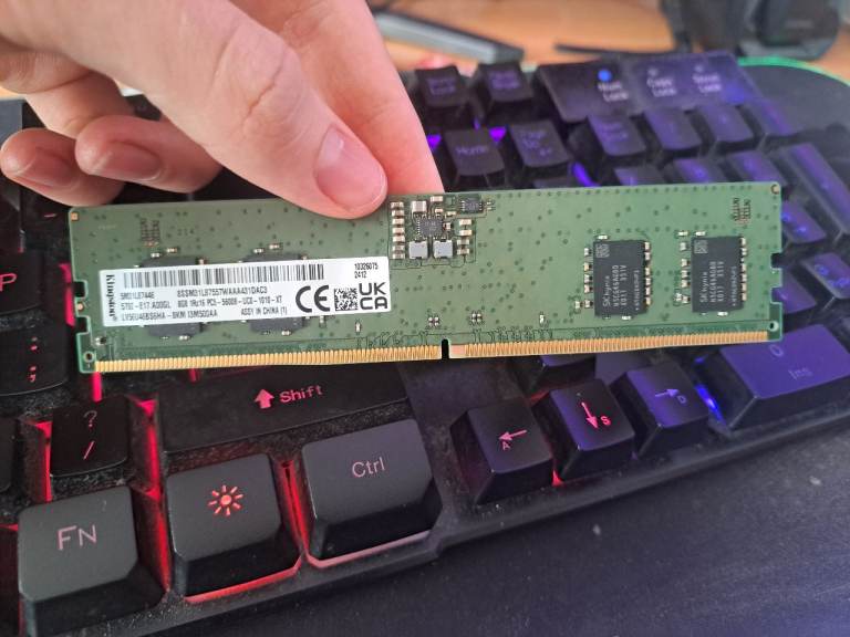 8GB, DDR5, Destop Memory RAM Stick!