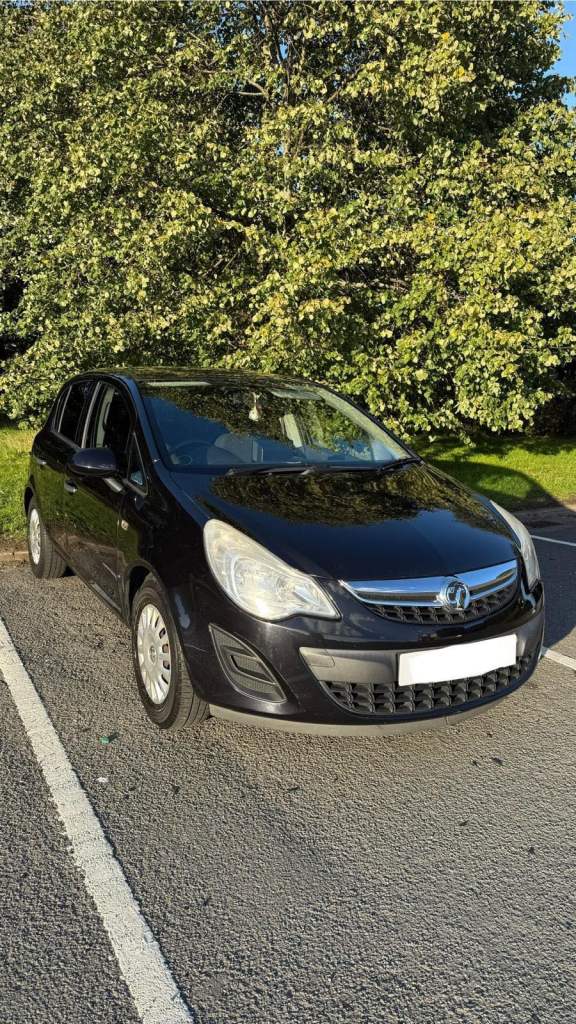 Vauxhall Corsa - Economical - 2011 - Drives Great & Reliable Family Owned since New -