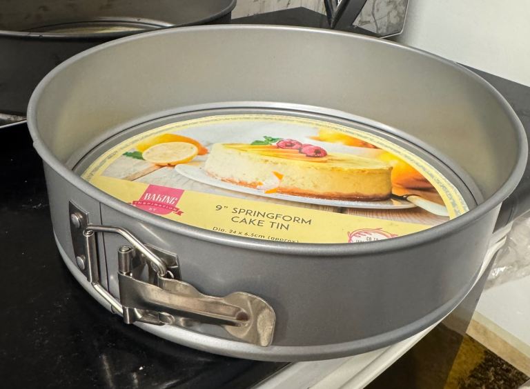 NEW Jane Asher 9" Springform Cake Tin - Non-Stick