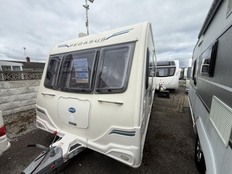 2013 BAILEY Pegasus Rimini 4 Berth fixed single beds