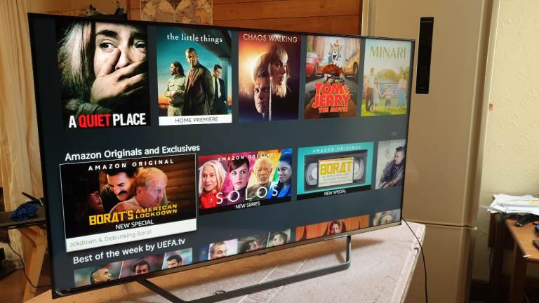 BOXED HISENSE 50 INCH 50U7QFTUK Quantum Series SMART 4K UHD HDR QLED TV WITH WIFI, FREEVIEW HD,