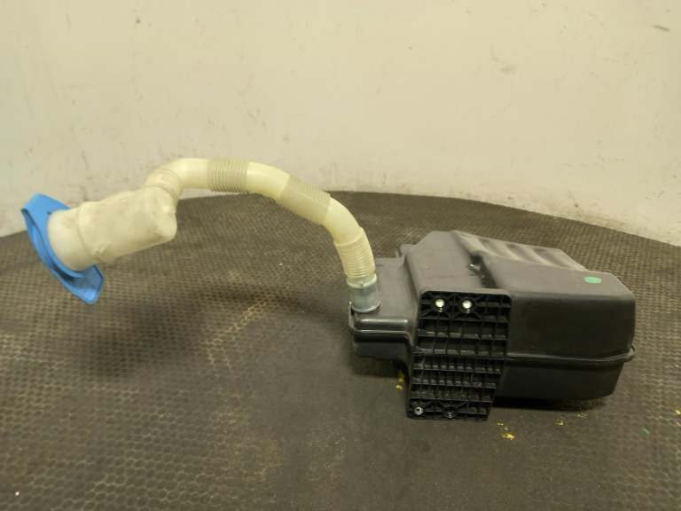 Volkswagen Golf Washer Bottle 2008-2015 5 Door Hatchback