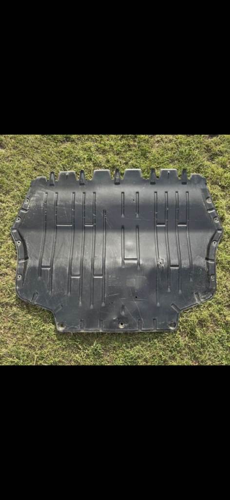 Golf Mk5 Engine Undertray £15