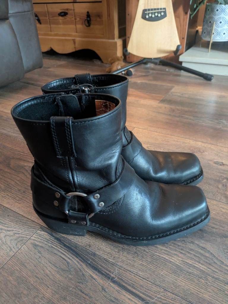 Harley Davidson ladies motorcycle boots size 6