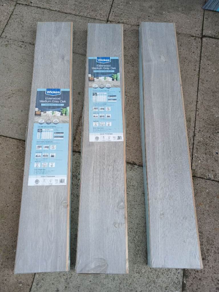Wickes Medium Grey Oak Laminate Flooring - New
