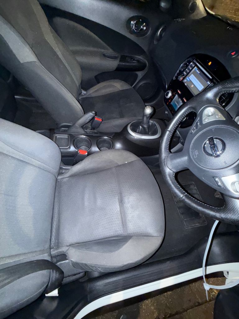 image for Nissan, JUKE, Hatchback, 2013, Manual, 1598 (cc), 5 doors