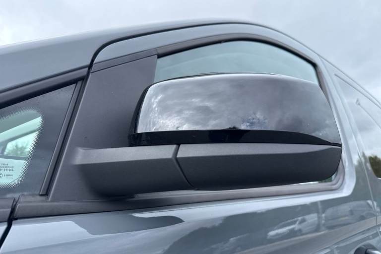 2024 Volkswagen Caddy Maxi 2.0 TDI 122 Life 5dr DSG Van DIESEL Automatic