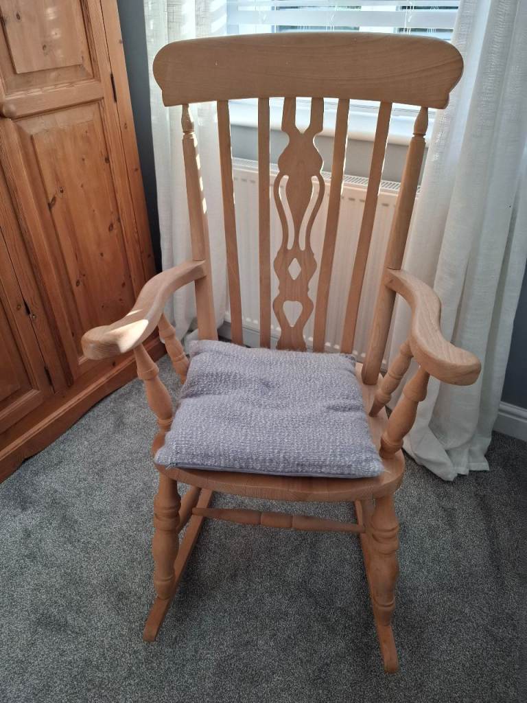 Rocking Chair 