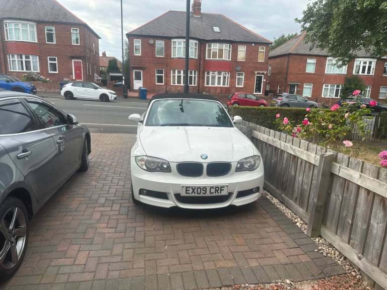 BMW, 1 SERIES, Convertible, 2009, Manual, 1995 (cc), 2 doors