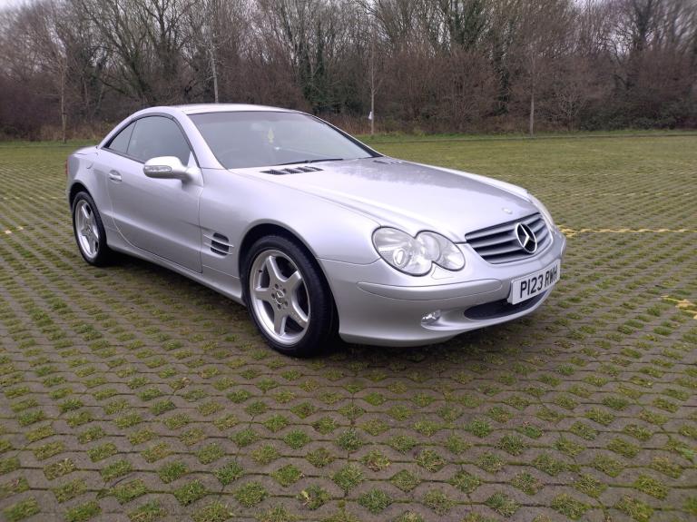 MERCEDES SL500 AUTOMATIC CONVERTIBLE 2002 / 02 @ MCD CARS 