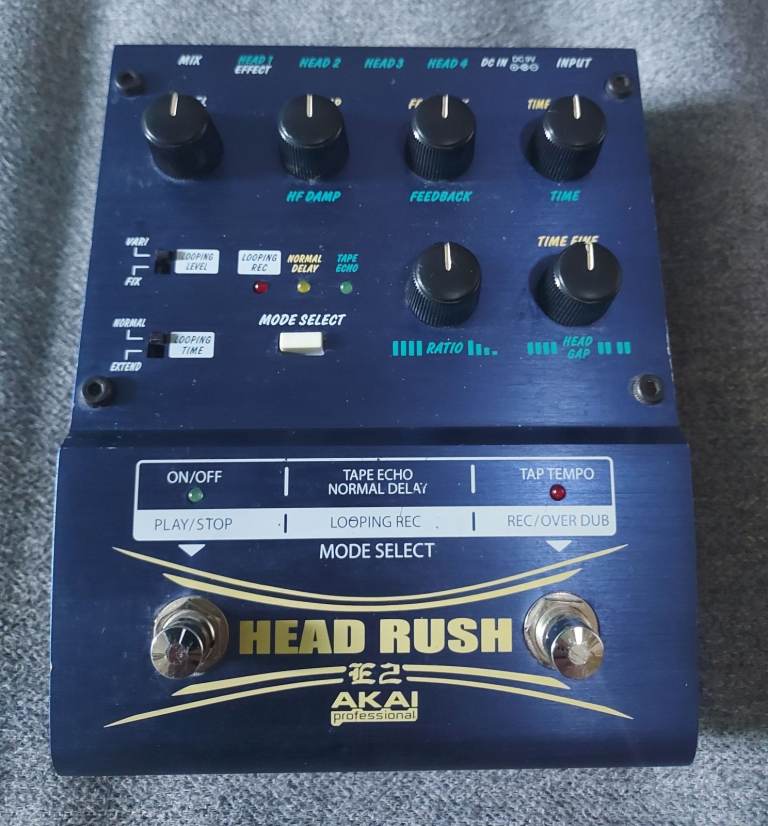 Akai Headrush E2 