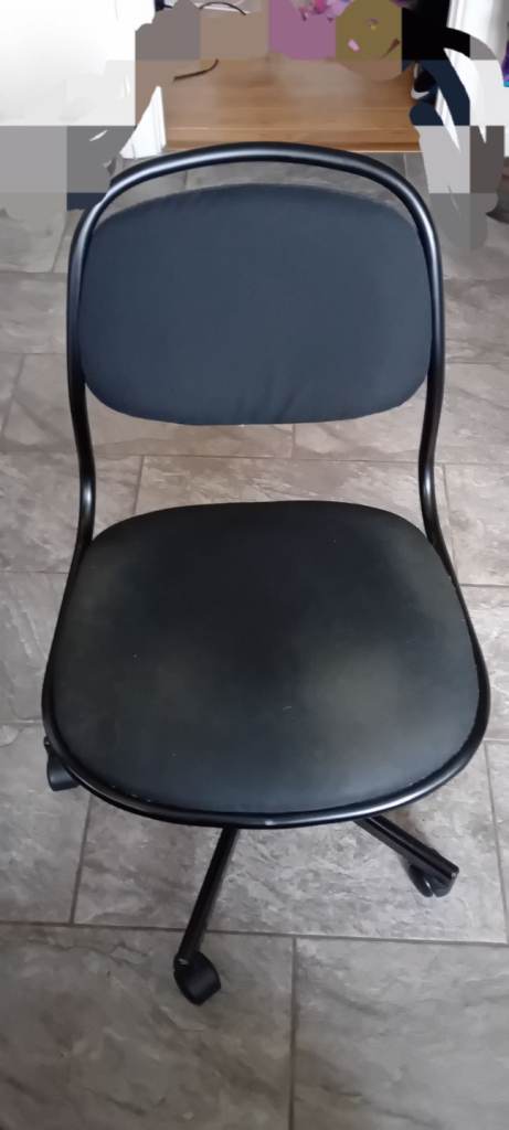 Children's desk chair 