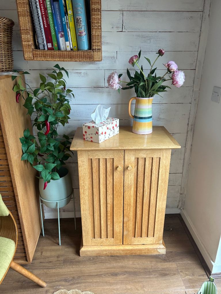 Solid oak very heavy cupboard 