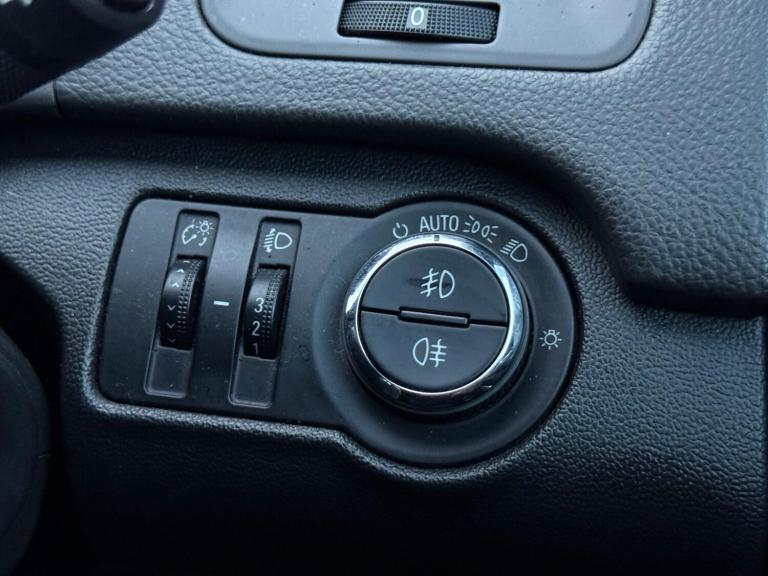 2012 Vauxhall Insignia 2.0 CDTi [160] ecoFLEX SRi 5dr [Start Stop] ESTATE DIESEL Manual