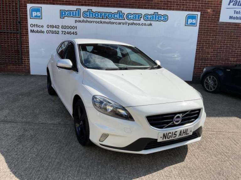 2015 Volvo V40 2.0 D3 R-DESIGN NAV 5DR Manual Hatchback Diesel Manual