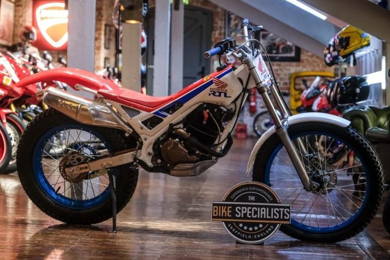 Honda * RTL 250 S - Original example*