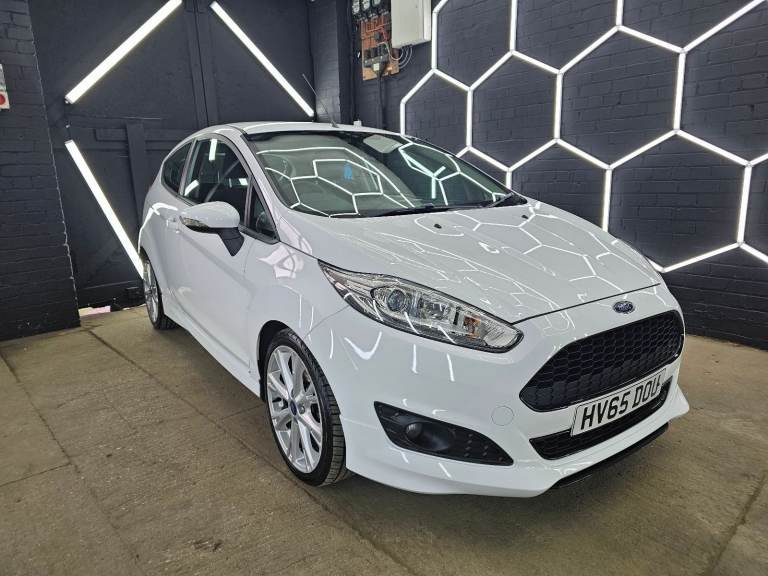 FORD FIESTA - 12 MONTHS M.O.T - SERVICE HISTORY - NEW BELT- 1.0 PETROL -  £20 TAX A YEAR !