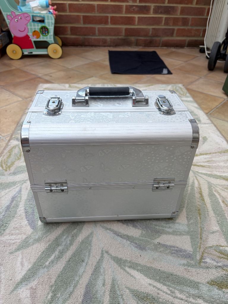 Make up case