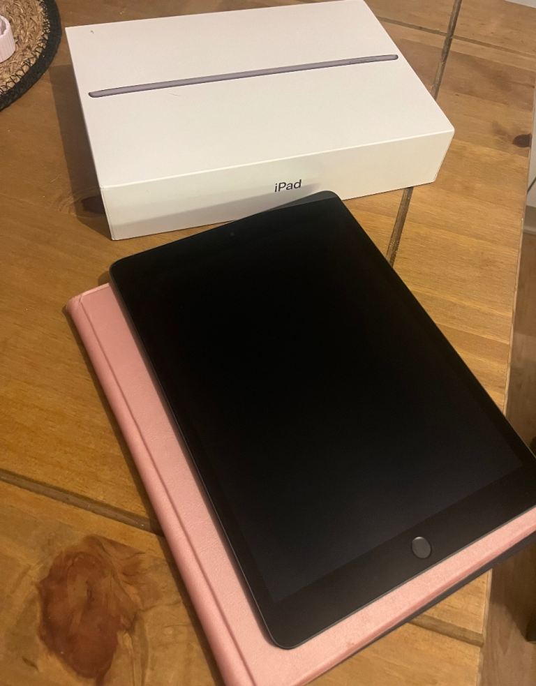 iPad 8th Generation immaculate condition 