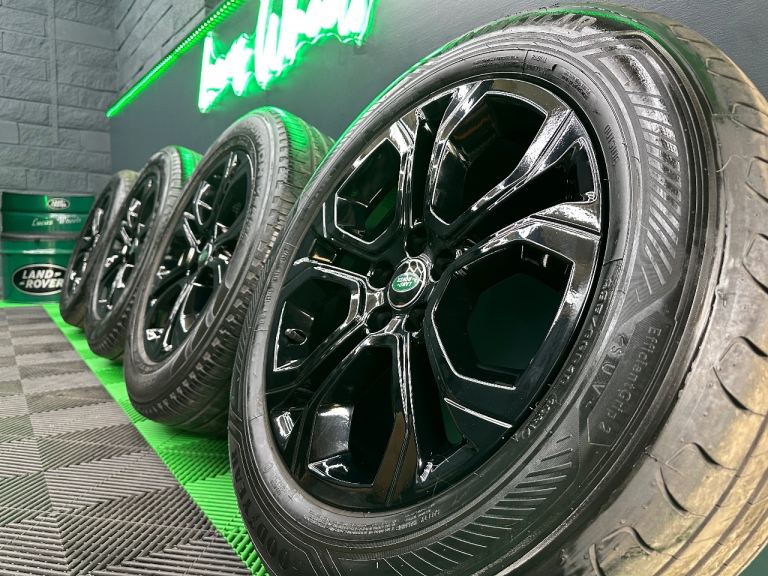 Range Rover Evoque Discovery Sport FL2 18” Powder coated Black alloy wheels & 5/7mm+ tyres!