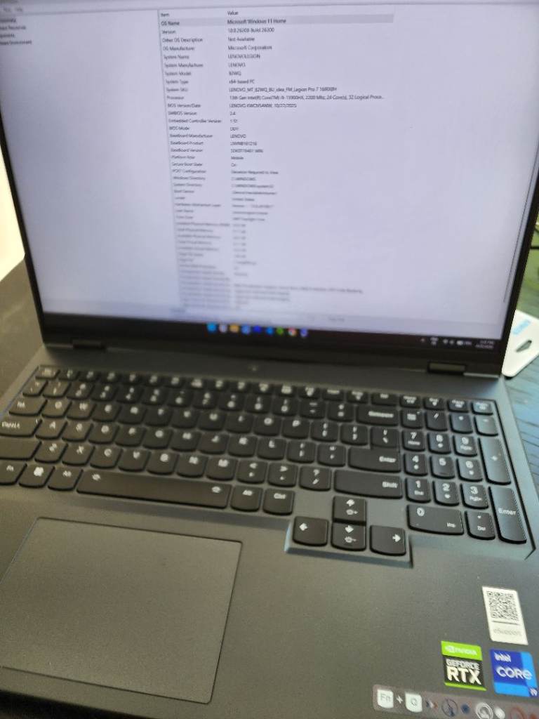 Lenovo legion pro 7 I9-13900HX / RTX 4090