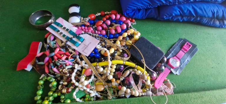 Job lot collection of costume jewellery 