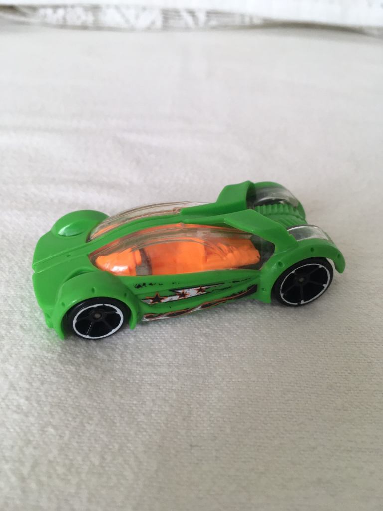 Hot Wheels IRIDIUM 1:64 Scale Die Cast Model Car 2014