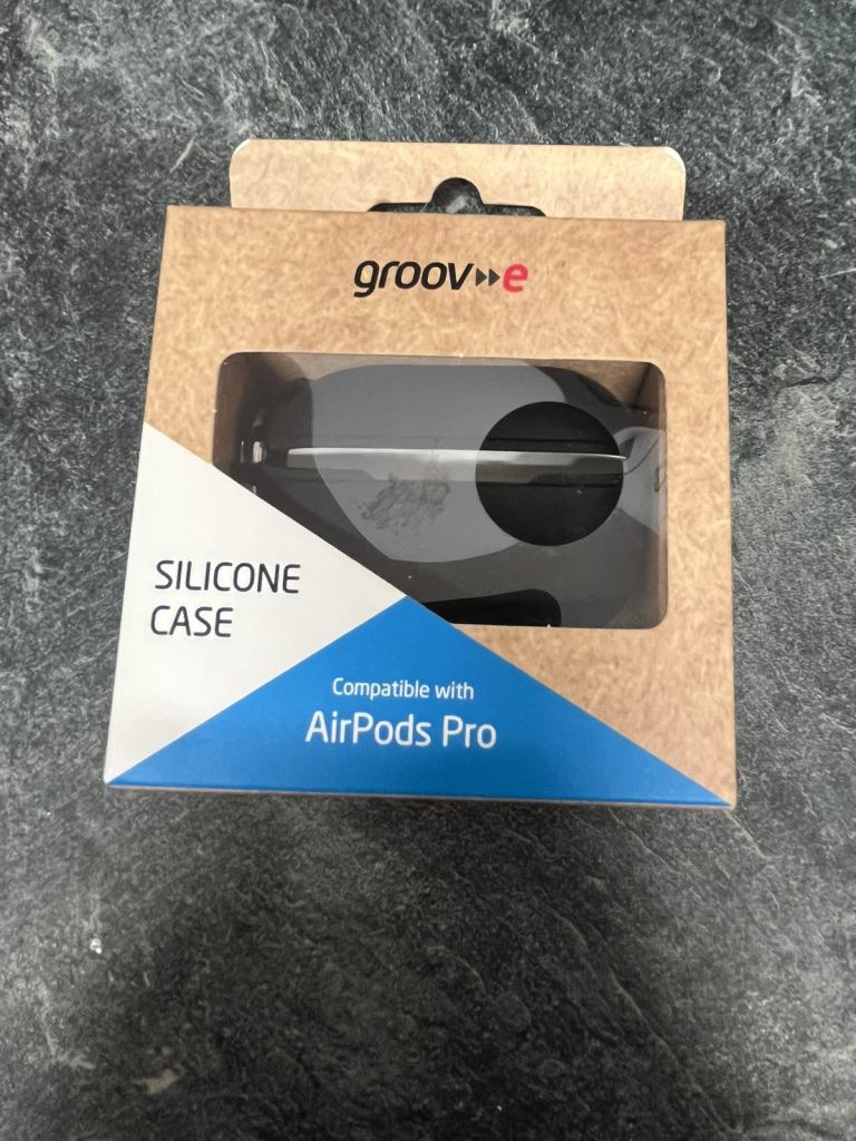 AirPods Pro Silicone Case in Black BNIB