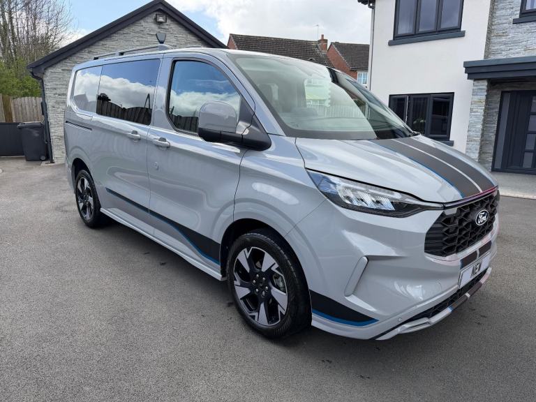 2026/26 FORD TRANSIT CUSTOM SPORT 170PS AUTO SWB DCIV 5 SEATER CREW VAN
